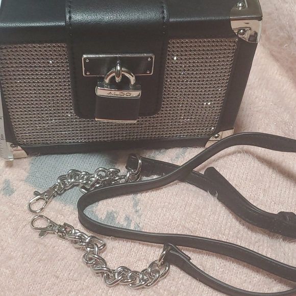 SOLD, ALDO Shoulder Bag - Picture 4 of 10